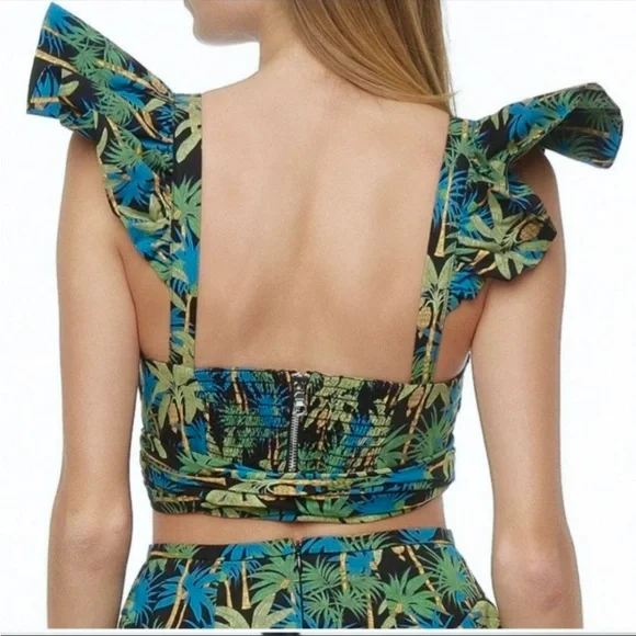 NWT Petersyn X Revolve Joplin Paradise floral flutter sleeve crop top - Picture 7 of 12
